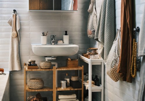 Maximizing Space in a Bathroom with Smart Mirrors and Lighting Options